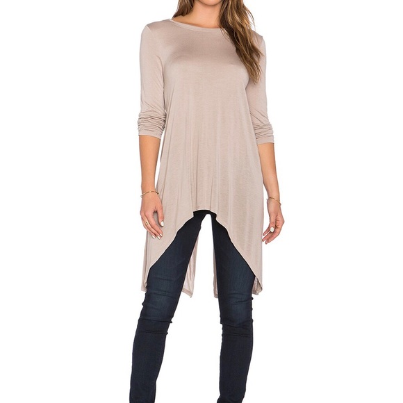 BCBGMaxAzria Tops - BCBG MaxAzria Kendi Twist Back High Low Top